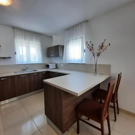 Melisa Yourcroatiaholiday * Drenje (Istria)
