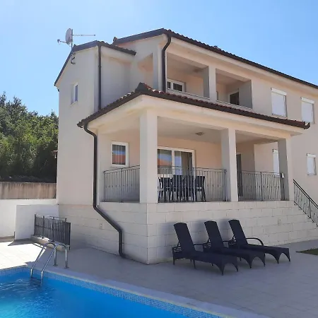 Melisa Yourcroatiaholiday * Drenje (Istria)
